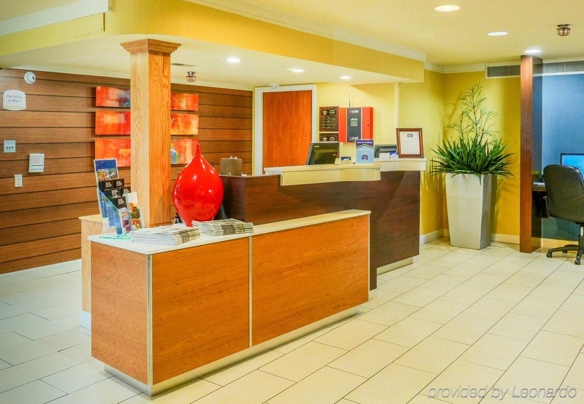Quality Inn Fayetteville Near Fort Bragg Εξωτερικό φωτογραφία