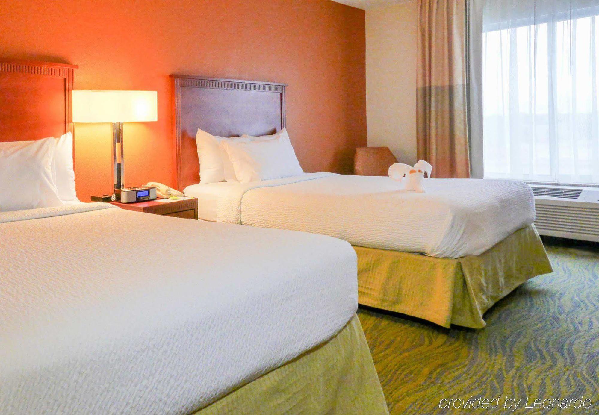 Quality Inn Fayetteville Near Fort Bragg Εξωτερικό φωτογραφία